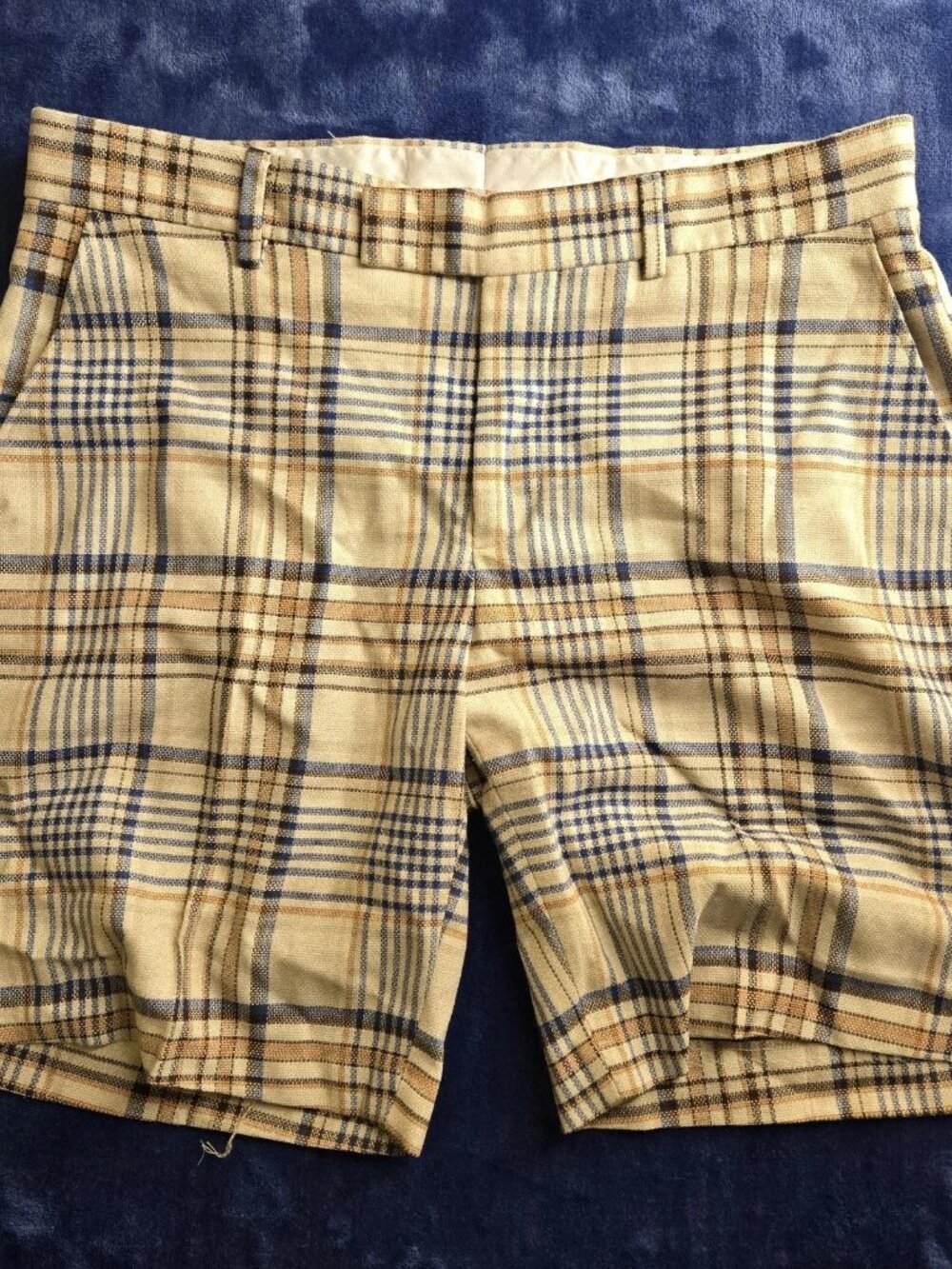 BoohooMAN Men's Plaid Shorts Tan Brown Navy 30W